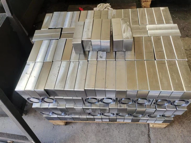 China YT01 BESI TINGGI BESI BESI murni ferro Billet baja non -paduan Billet